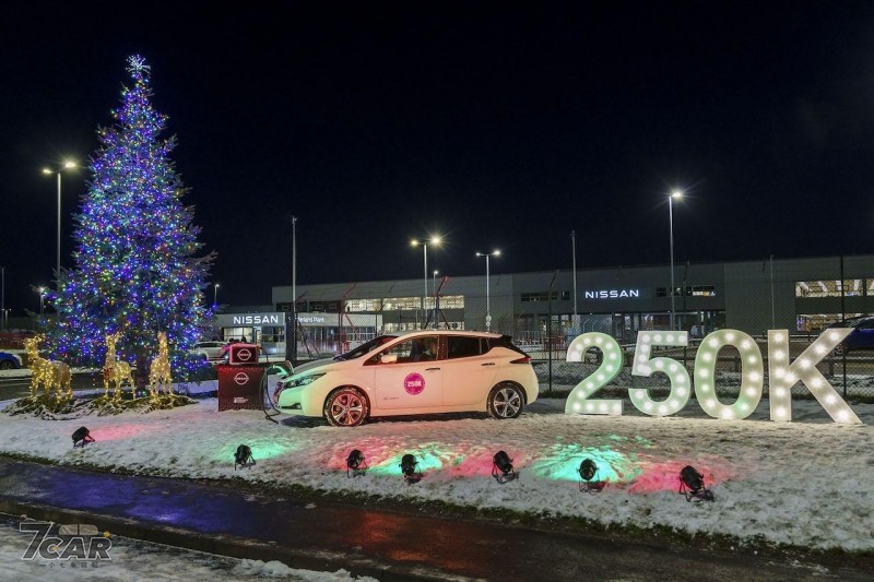 歡慶英國 Sunderland 工廠製造 25 萬輛 Leaf　Nissan 以 Leaf 電力點亮