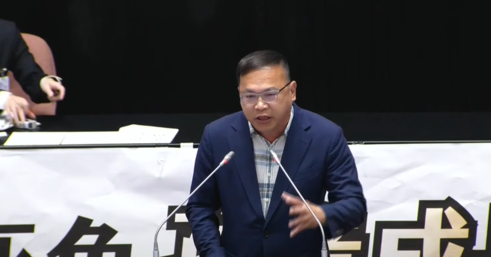 立法院延至8/31成史上最長會期！王義川模仿韓國瑜諷藍白：可憐哪...