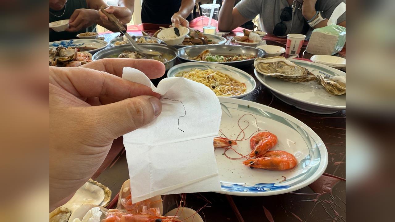 快新聞／新北漁港代客料理收費2500元　炒麵沒肉絲竟有「鋼絲」