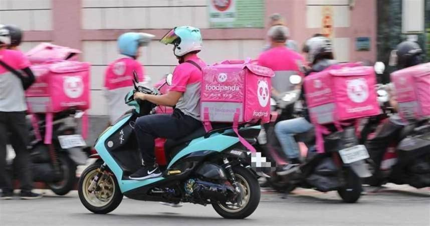 線上付款外送員還收錢！熊貓賠「30元折價券打發」　律師氣炸報警
