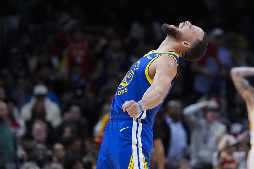 <em>NBA</em>／好想贏球！柯瑞「狂飆60分吞敗」3球員合寫史上最悲情紀錄