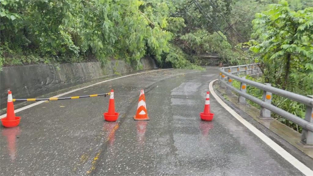 奈格共伴效應雨炸全台　台東台23線22.9公里土石流緊急搶修
