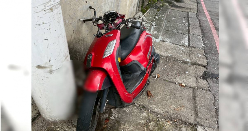 快訊／新莊死亡車禍！　騎士擦撞路緣再撞燈桿殞命