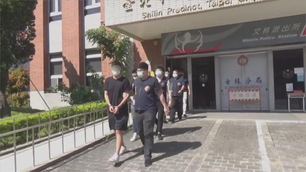 天母酒吧爆鬥毆酒客亮開山刀　快打警力到場壓制逮人