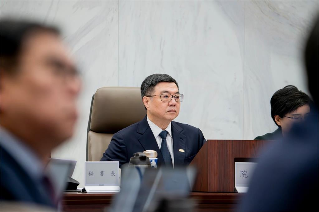 快新聞／卓揆辣嗆藍白不敢倒閣　柯建銘：知道國民黨不可能提反諷而已