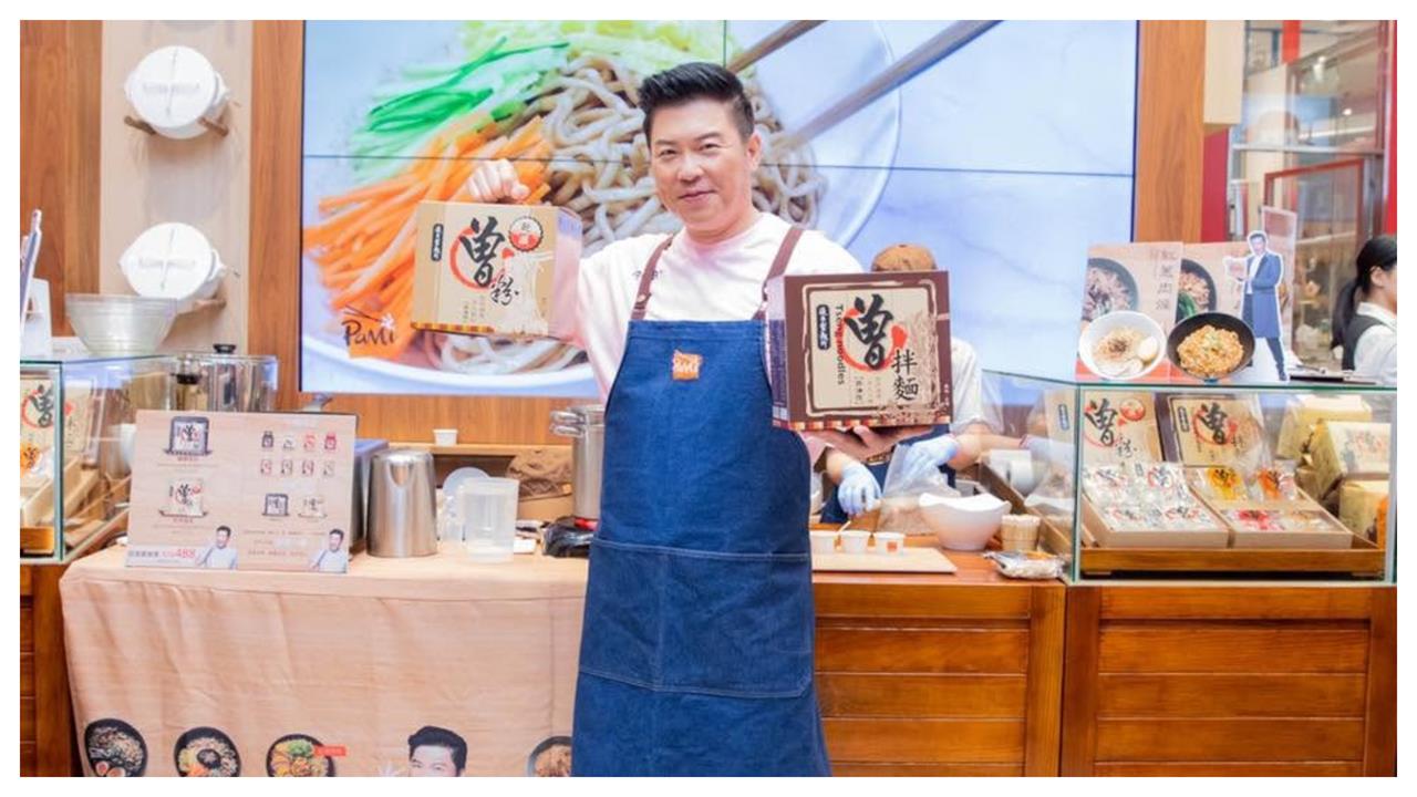 陶晶瑩按讚蔣萬安遭出征！曾國城「曾拌麵」衰捲毒油　他22字回應725遊行