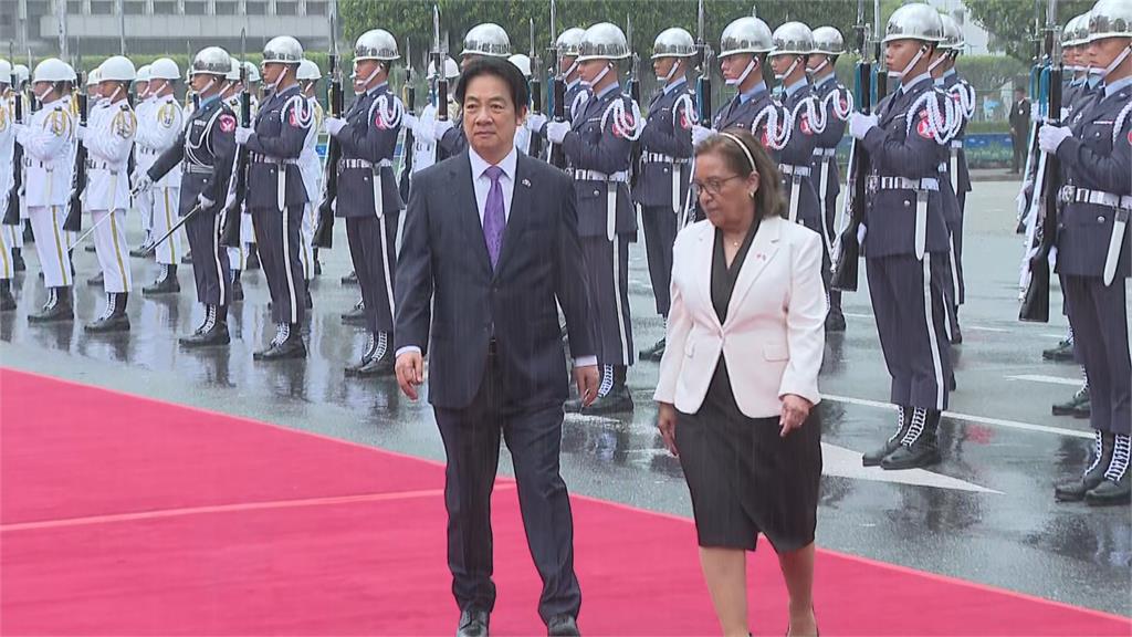 快新聞／府前軍禮接待！馬紹爾群島總統海妮來訪　喊支持台灣參與國際