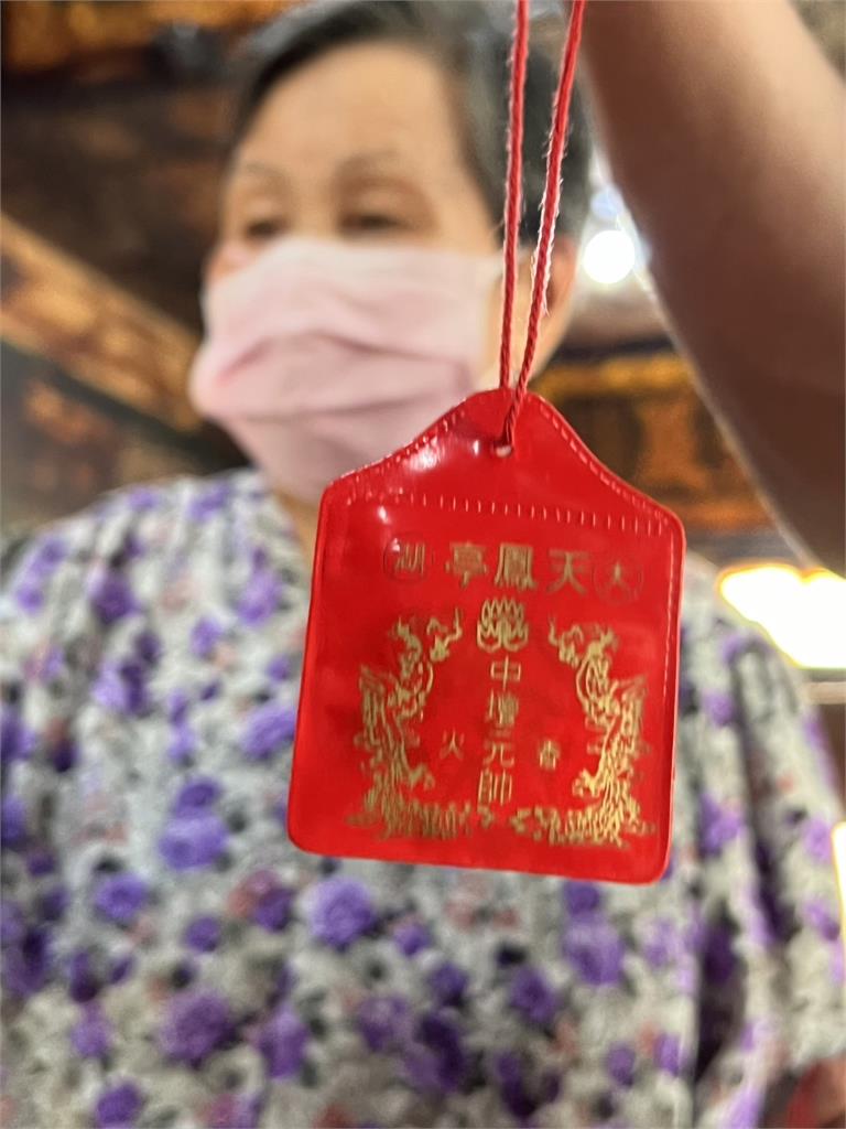 快新聞／95歲賴粉嬤祈求平安符還準備牛蒡福菜　預祝520就職國安民樂