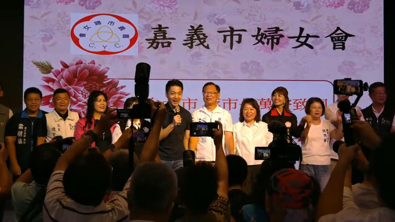 蔣萬安南下替張啓楷站台　綠批頻跨縣市輔選劍指2028