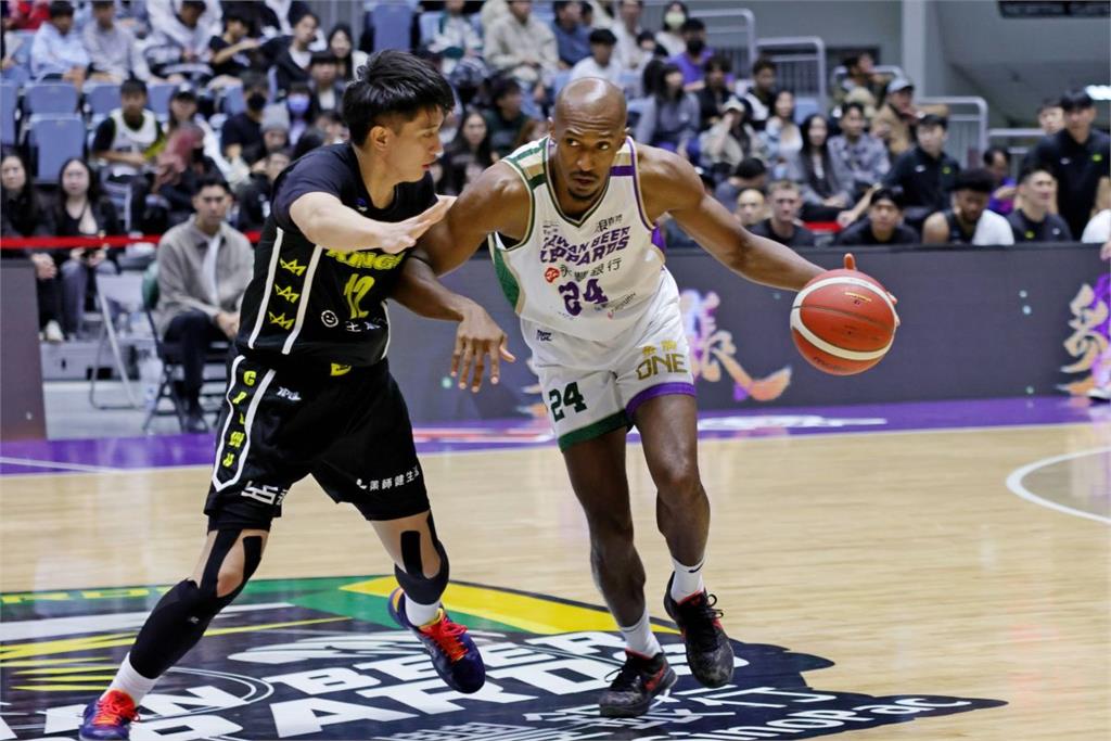 莊博元終場前超關鍵抄截！雲豹103比101逆轉擊退國王