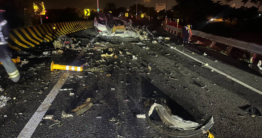 國三屏東死亡車禍!30歲男駕駛「自撞護欄噴飛」慘死草叢
