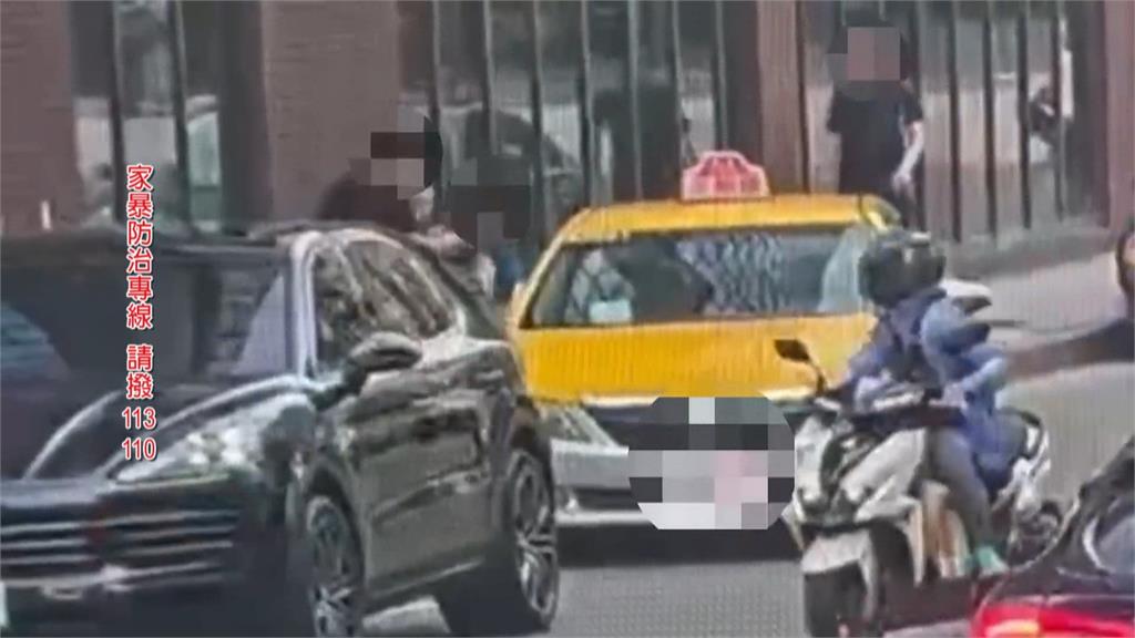 開口要2千被拒狠踹又砸車　男子掐脖上演全武行