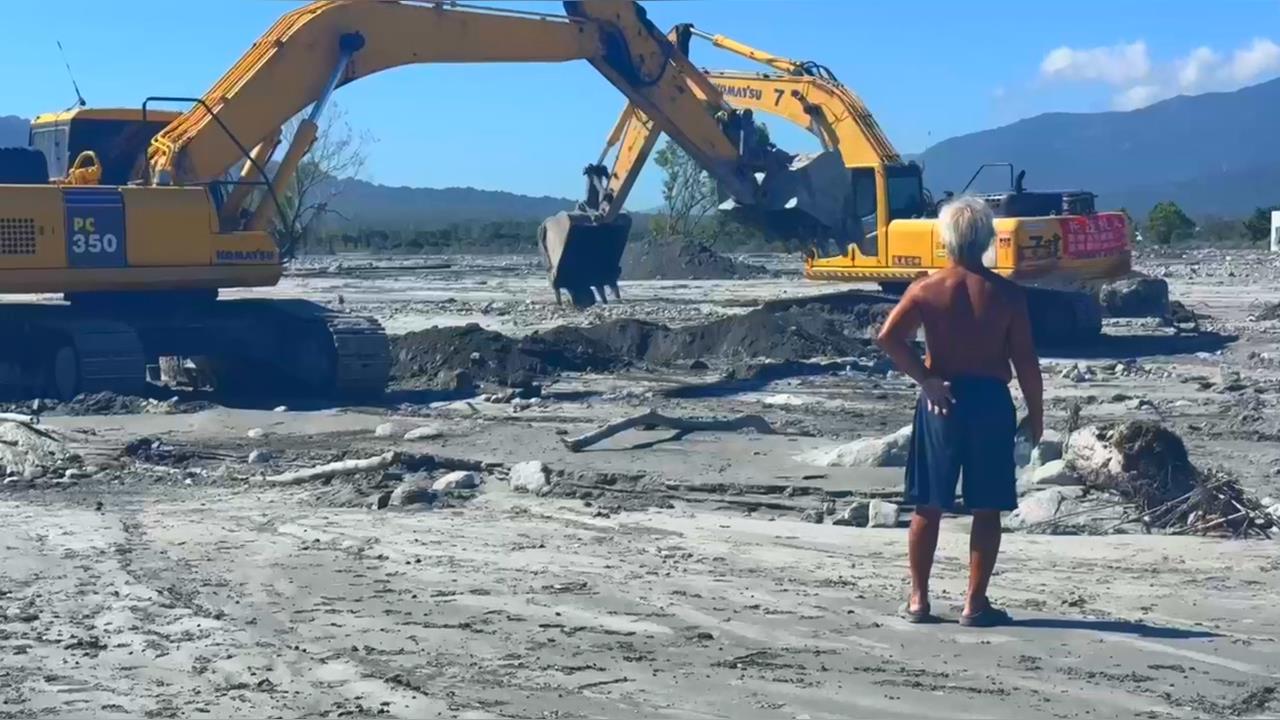 光復鄉林氏夫妻失聯13天 怪手挖出疑蓋車用帆布