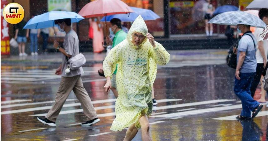 北部雨還要下3天!週末東北風再增強「2地變天」 低溫下探1字頭