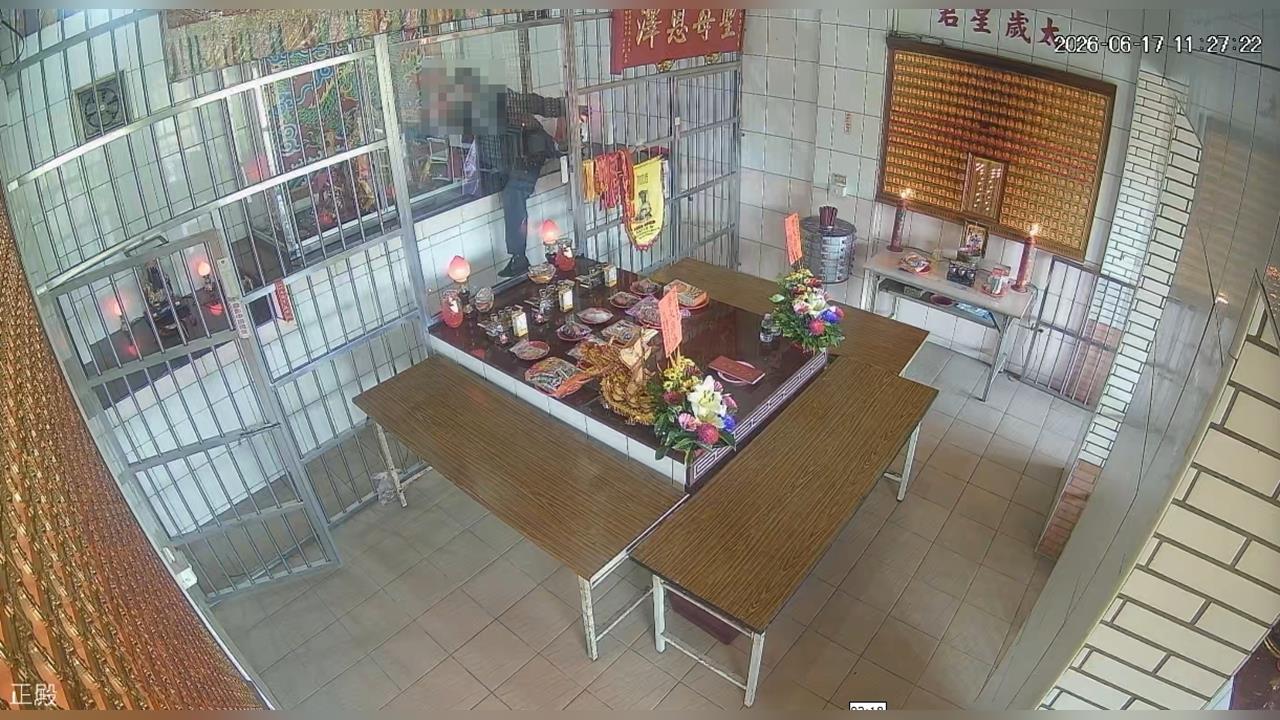 苗栗男破鎖闖廟「踏上神桌」　偷走媽祖兩面金牌市價破百萬