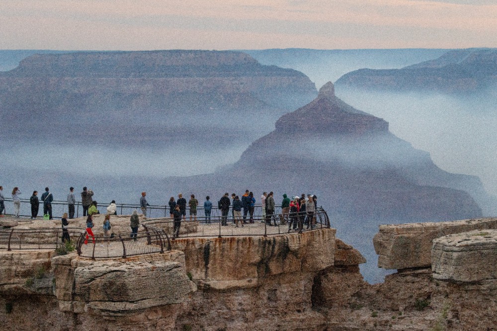川普讓國家公園「美國人優先」　黃石等11熱門景點門票漲至100美元