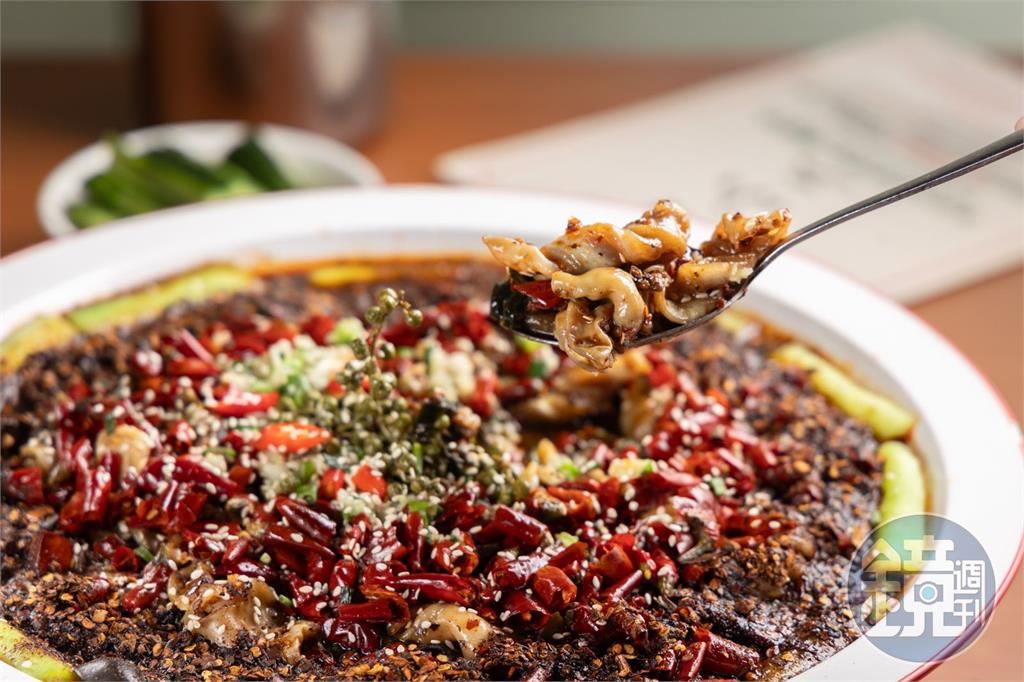 香港鑊氣美食／年輕人最愛的港式新派菜館！「店小二」醬油雞浸得香　鯇魚卜辣到流眼淚