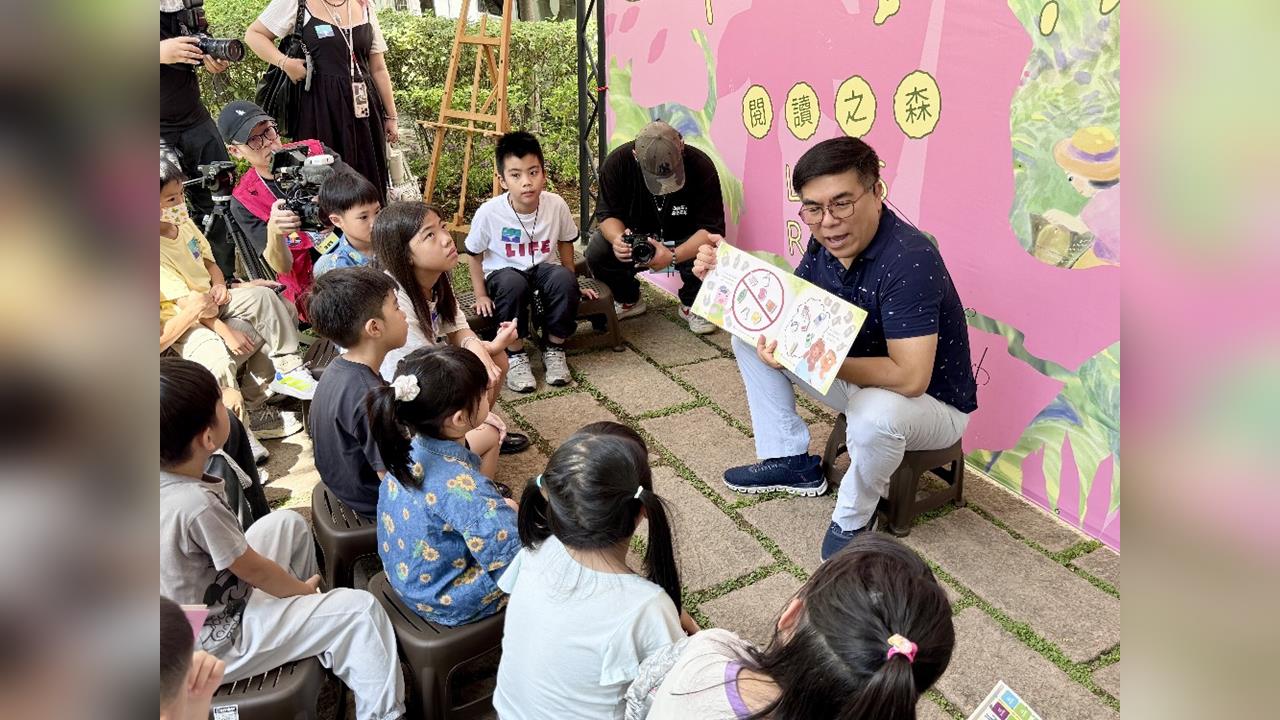 環境部「部長阿伯」彭啓明對話小小氣候委員 與兒童共寫氣候未來！