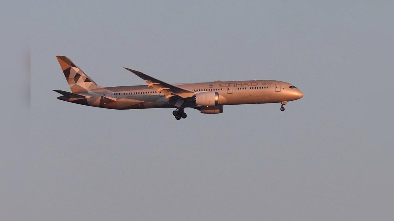 快新聞／阿提哈德航空降落喊「歡迎來到中國台灣」　旅客炸鍋：有沒有聽錯