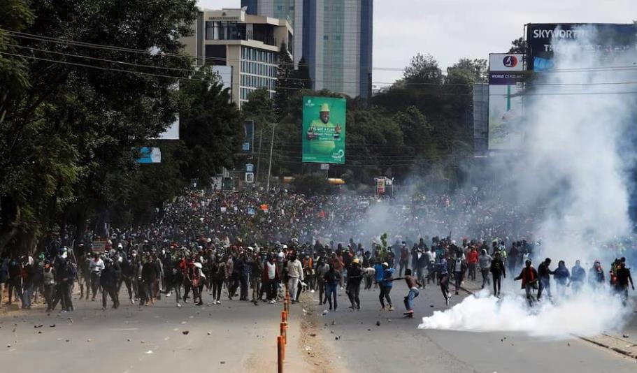 肯亞民眾闖國會示威遭警開槍 NGO稱至少5死31傷