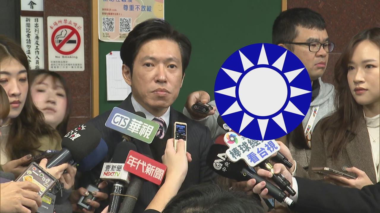 藍白要求「公開透明平台」辯論　張惇涵：立法院應該沒有會議室台子不平