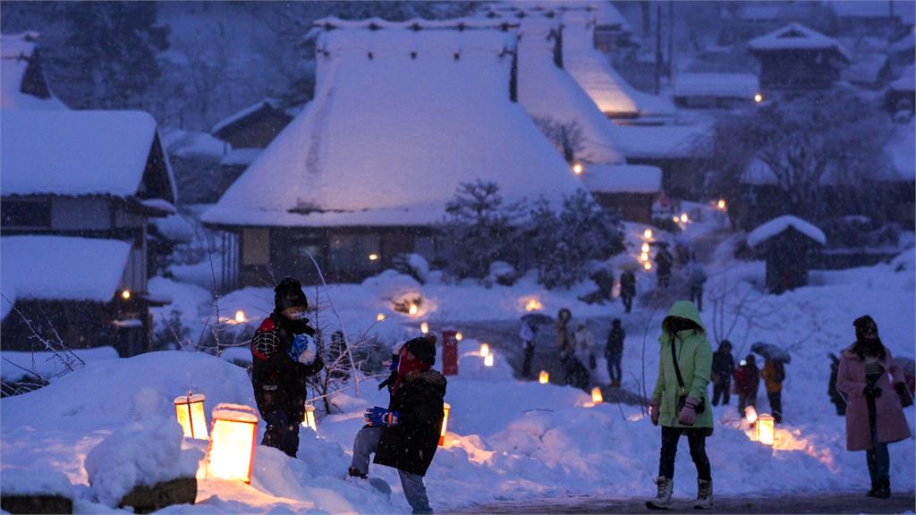   台灣客大鬧日本美景…放任小孩「亂丟雪球砸人」！她受害嘆：童話變菜市場