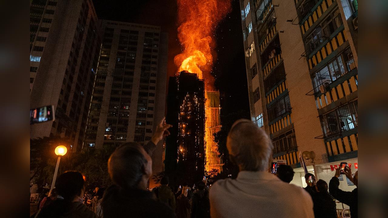 快新聞/蕭美琴震撼發聲了!香港驚傳歷史級大火 至少44死、上百傷亡失蹤