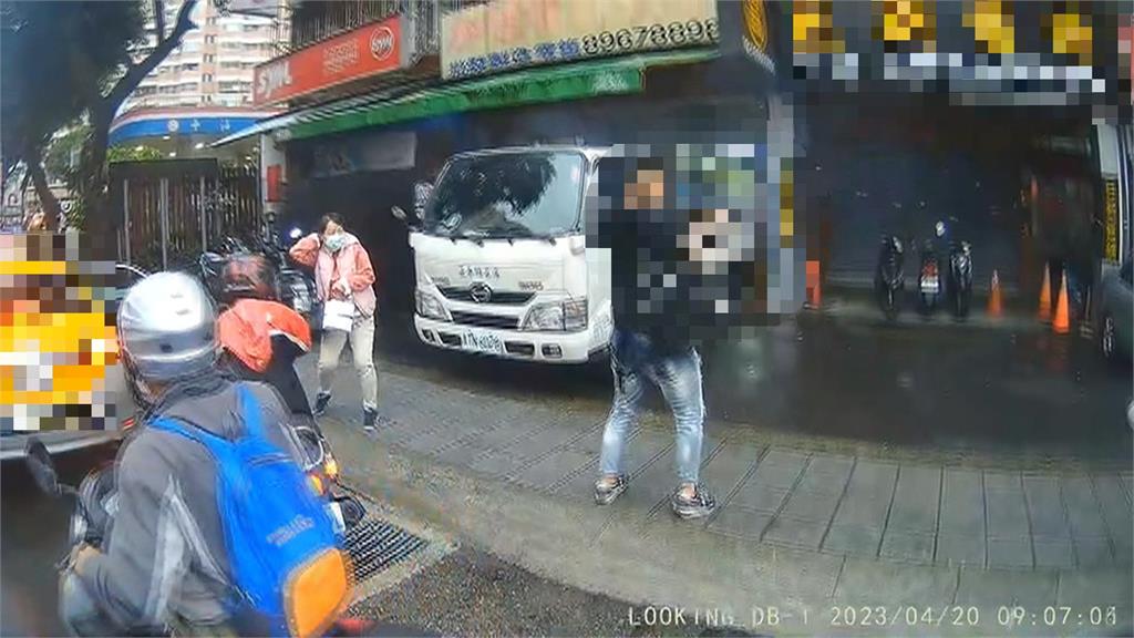 槍手朝當鋪連開51槍後投案　警懷疑與竹聯幫內鬨有關