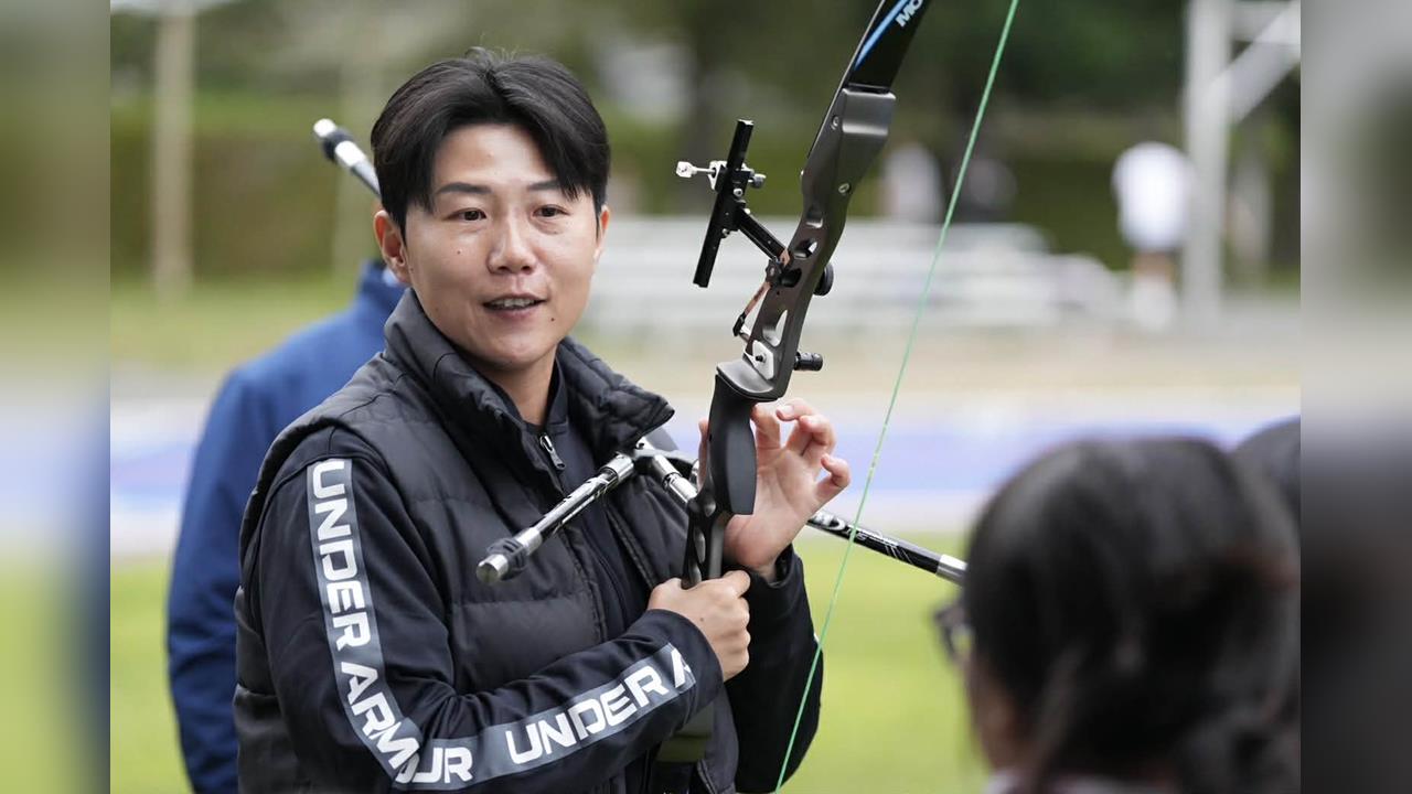 綜合／中華奧會團結基金會進偏鄉！四屆奧運元老「雷母」雷千瑩親自指導小選手