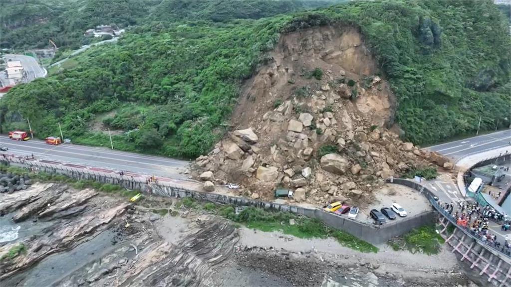 快新聞／基隆潮境公園路口山崩釀2傷　謝國樑：疑因連日大雨釀災