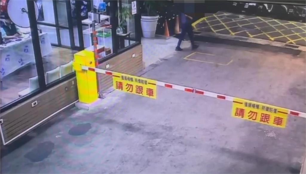 快新聞／手段凶殘！基隆男童遭虐殺身亡　涉案父親逃逸畫面曝光