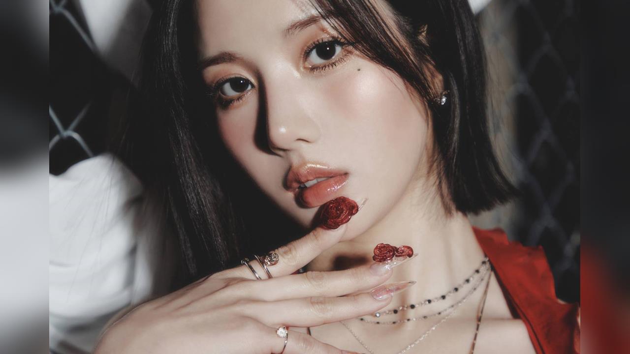 高雄跨年雙彩蛋!「水彈女王」權恩妃以紅色喜氣造型首登高雄跨年