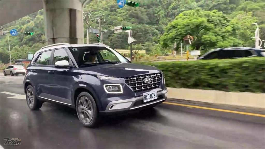 安全科技大躍進、C/P 值國產 SUV 來了 　小改款 Hyundai Venue GLC 試駕