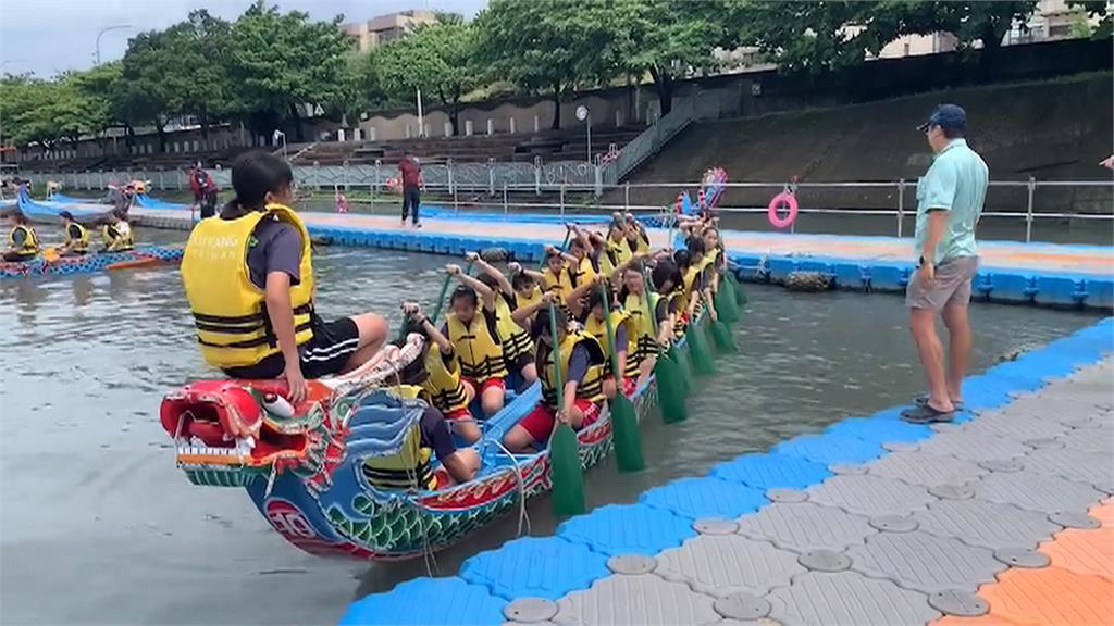 端午節賽龍舟！　學生首次參加體驗力拚優勝