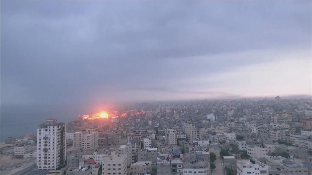 強硬回擊哈瑪斯徹夜空襲加薩　以色列炸碎清真寺派大批坦克靠近雷伊姆