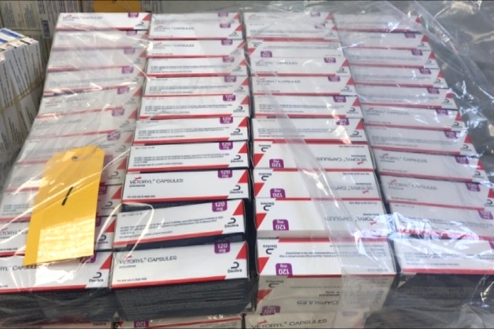 男子攜動物用藥307盒 從港赴台遭桃機查獲