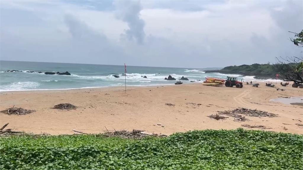 豪雨狂炸！　小琉球「關島」３天　水上活動業者無奈：快吃土