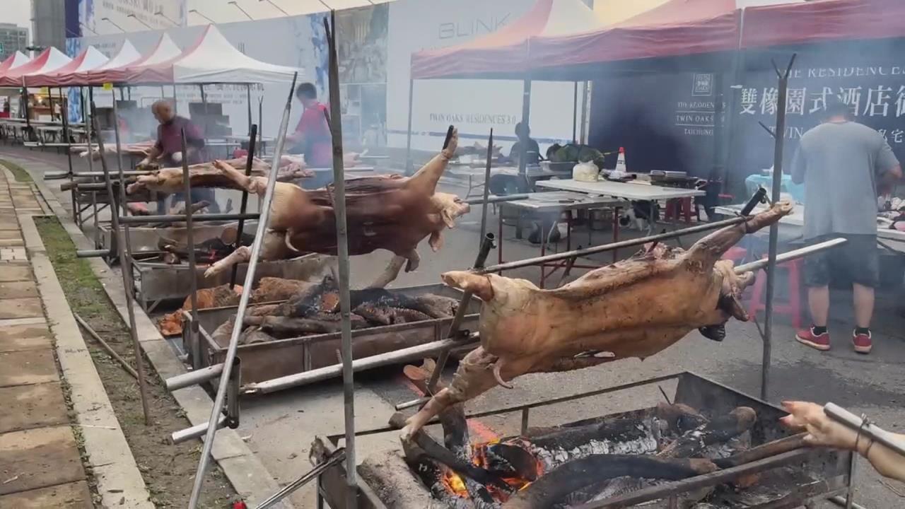 台中超慢跑補給浮誇澎湃! "龍蝦.龍膽石斑"跑者搶吃
