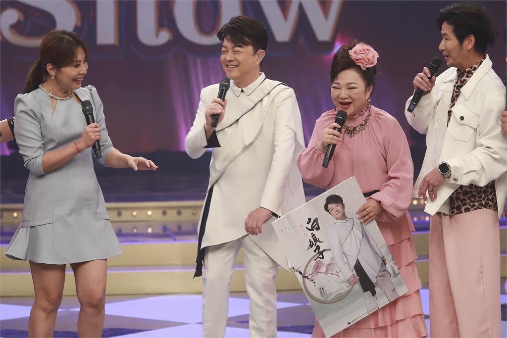 《超級冰冰Show》被「超級孩子王」小歌手們征服！金曲歌王翁立友突然想要小孩了