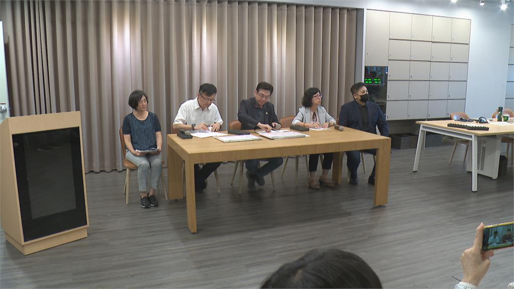新北幼兒園餵藥案記者會　侯友宜缺席副市長：我負責