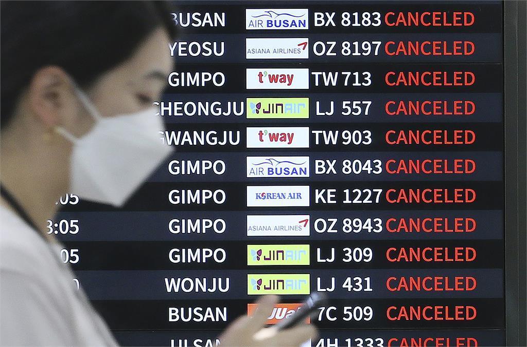 快新聞／最強寒流發威！　南韓濟州機場476班次取消、4萬3千人受影響