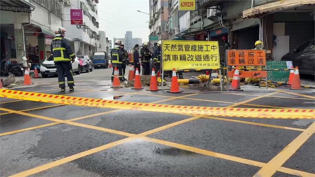 烈焰噴出!台中大里瓦斯氣爆 8人燒燙傷、驚險畫面曝光
