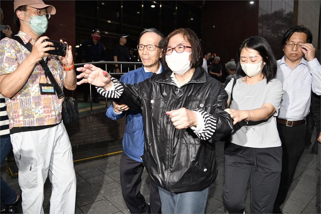 國民黨連署造假案黃呂錦茹無保請回 律師指藍營有綠內鬼