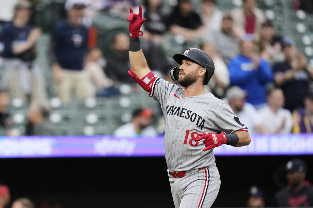 MLB(影)／火箭人之子敲逆轉比數全壘打　火熱雙城橫掃對手奪下10連勝