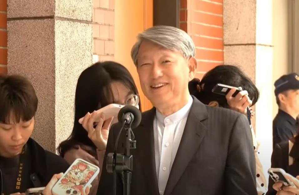 快新聞／股票投資遭傅崐萁猛嗆「以公謀私」！　郭智輝嘆：實在無法理解