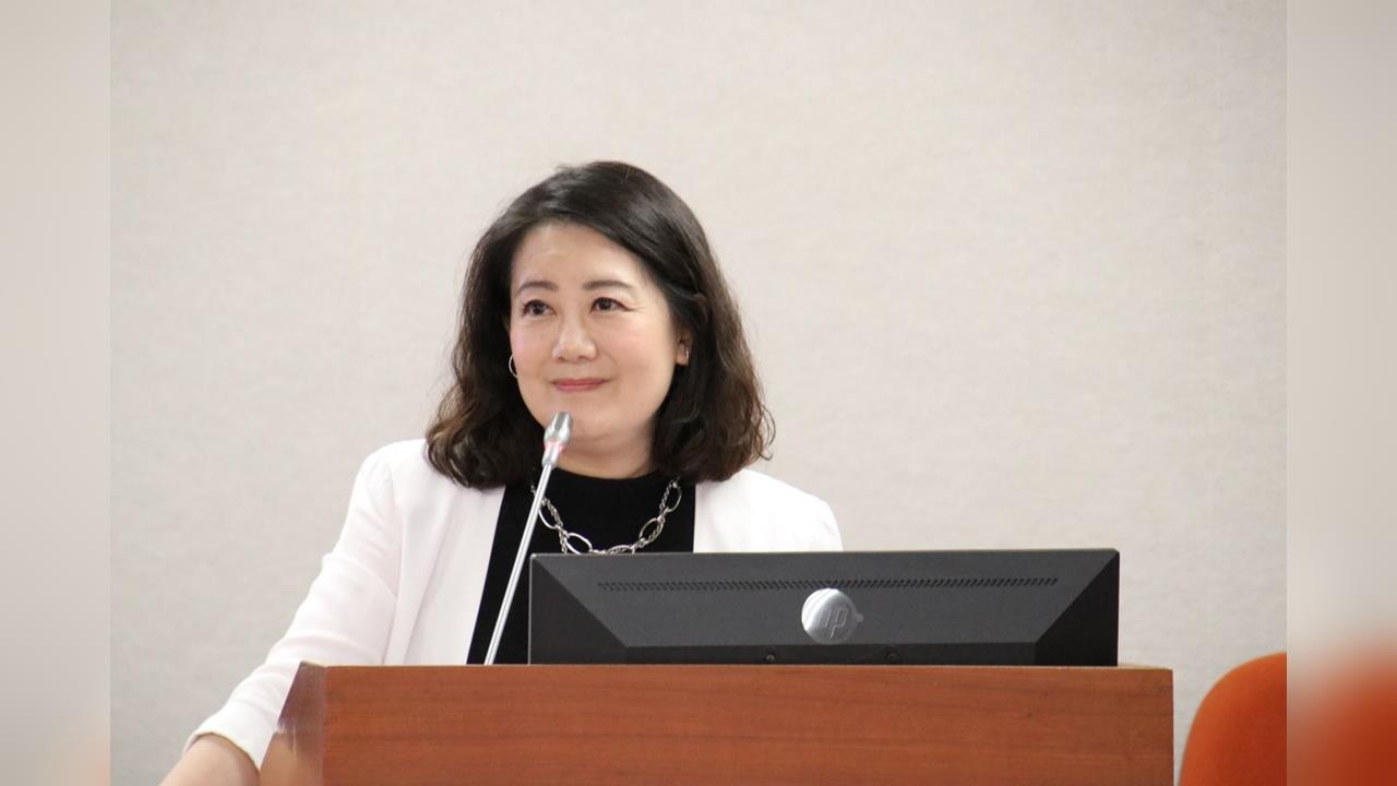 快新聞／總統夜宴最後一梯次綠委　吳思瑤：會中未觸及財劃法修正議題