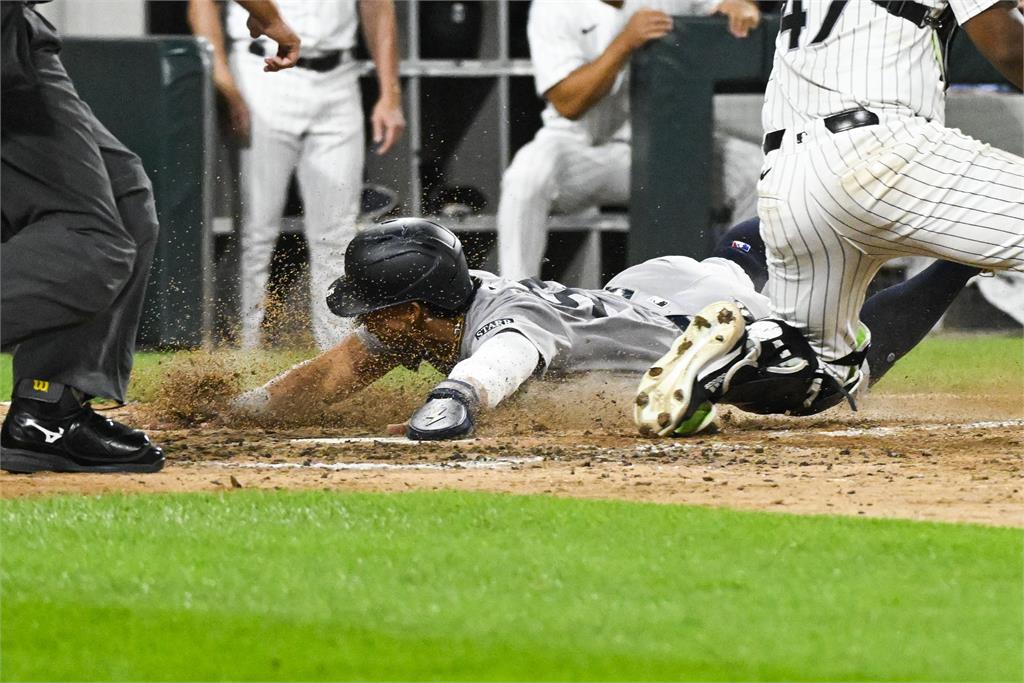 MLB（影）／好稀有的高飛犧牲打！這個接殺洋基把二壘跑者直接送回本壘得分