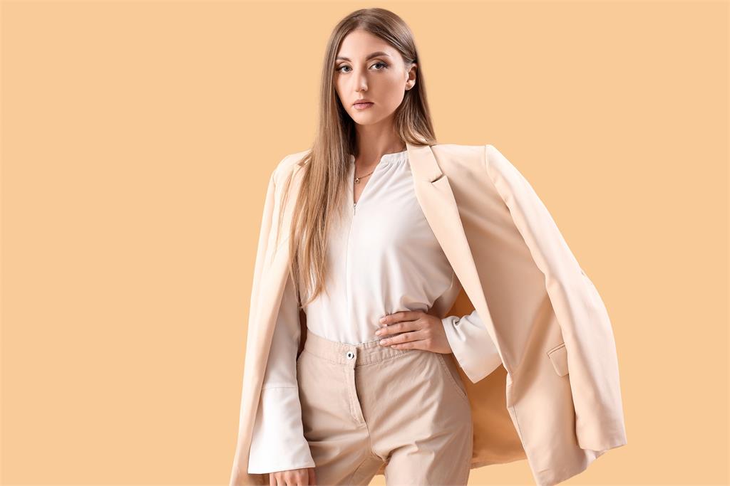 掌握平價色系穿出高質感 這5種高級色省預算又美翻