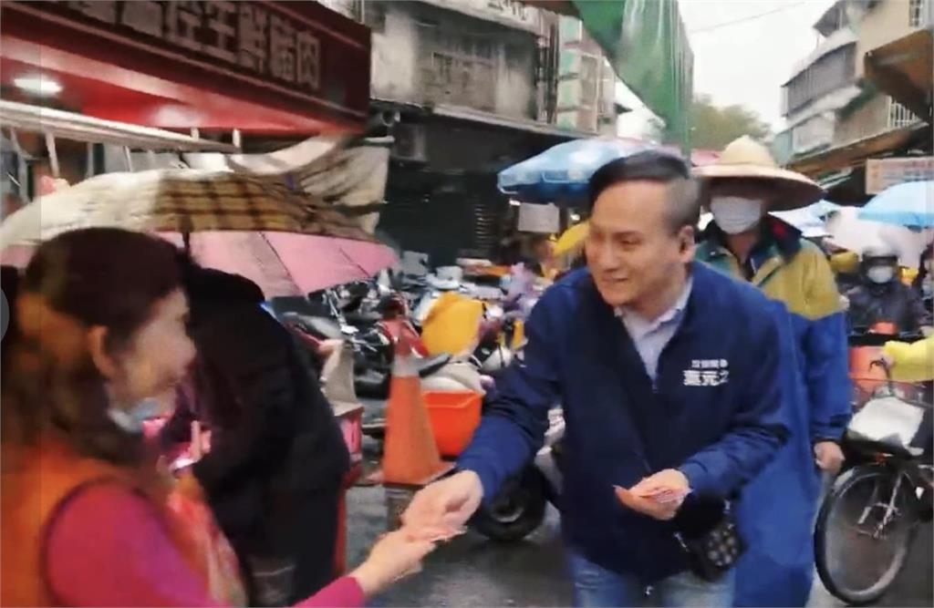 快新聞／葉元之年節拜年發春聯　網喊「恭喜你」：快被罷免成功