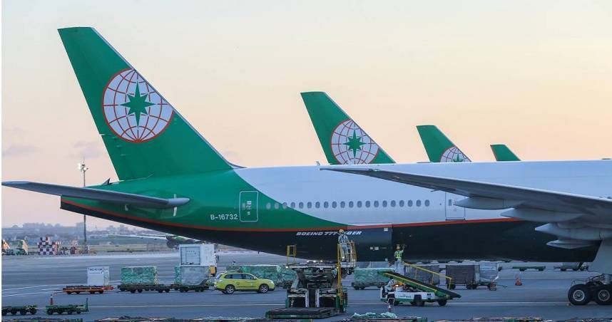 長榮航空面試遭爆拿「病逝空服員」事件入題 面試者傻眼:測試服從度?